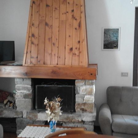 Casa Livia Maria Apartment Teglio Luaran gambar