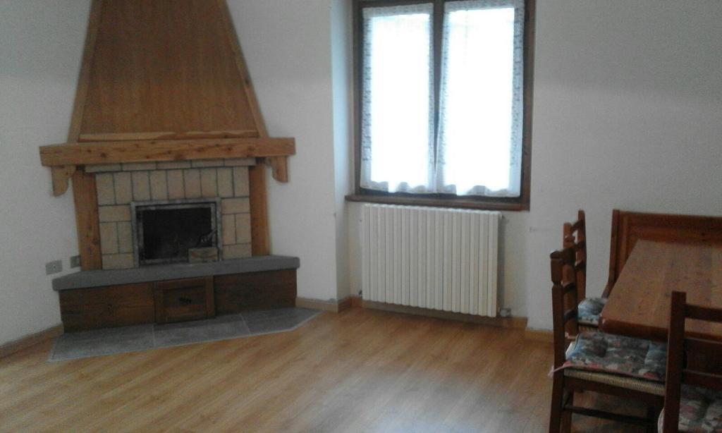 Casa Livia Maria Apartment Teglio Luaran gambar